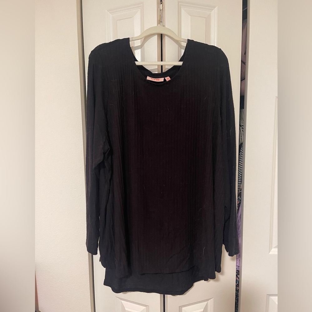 EVRI Ribbed Long Sleeve Black Top